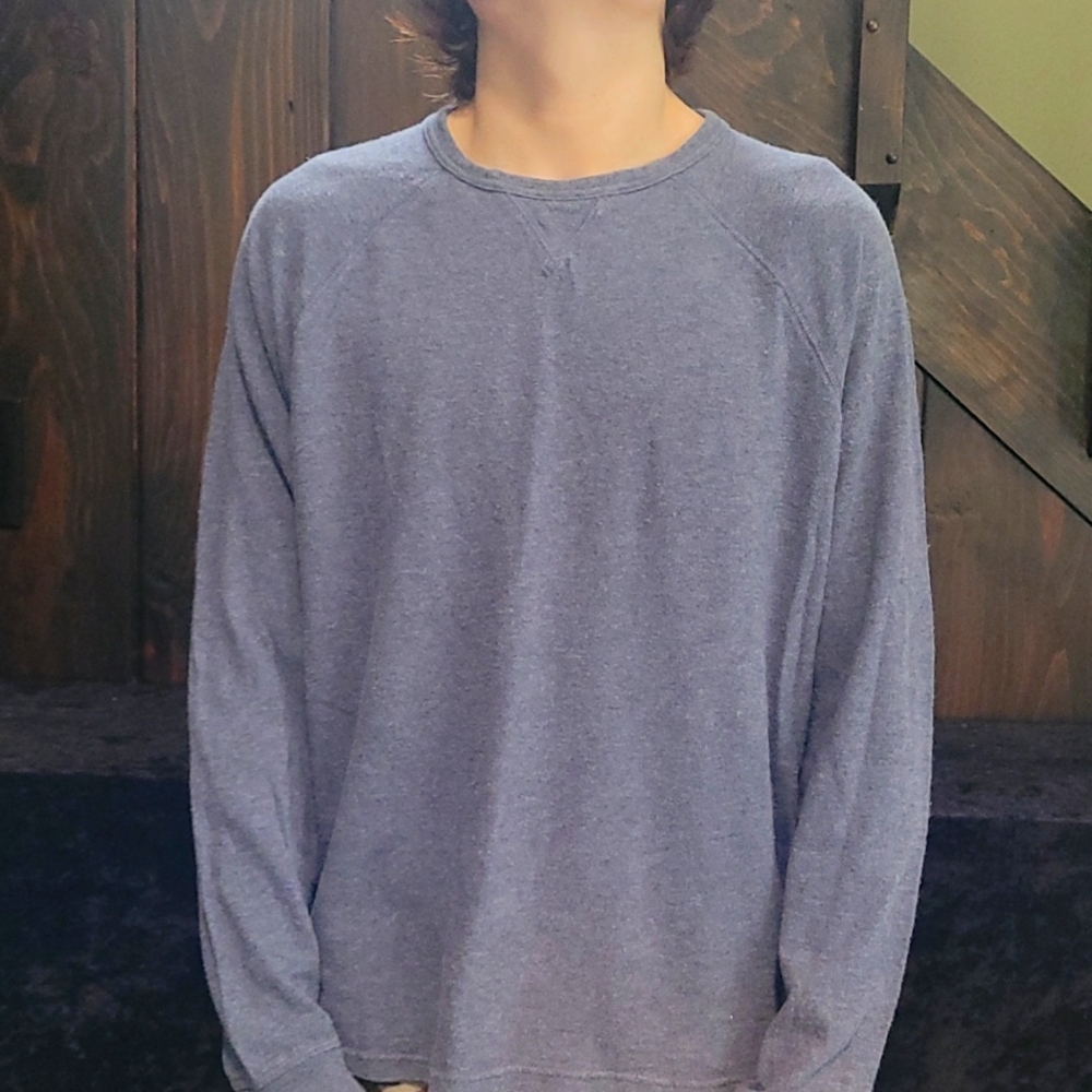 American Eagle Long Sleeve Tshirt